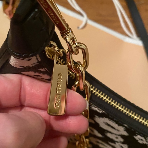 Michael Kors Authentic Cora Crossbody Bag NWT - Picture 9 of 12